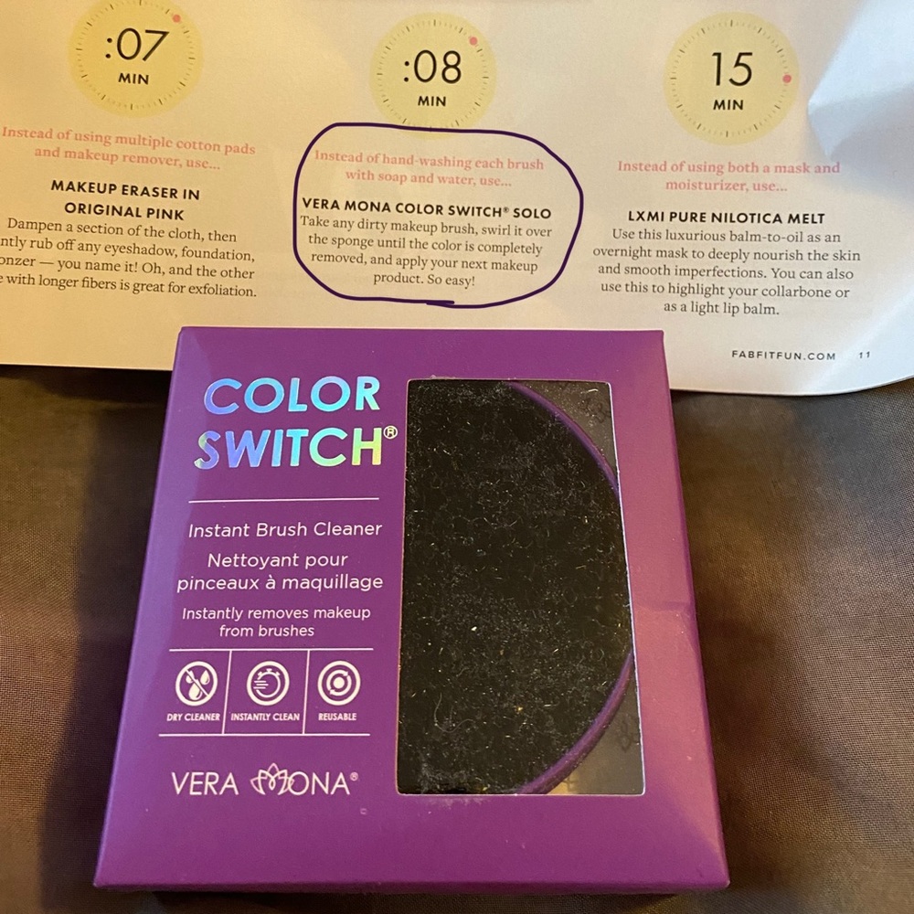Color switch brush cleaner